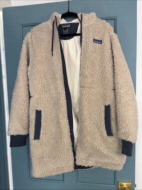 Patagonia Cream Sherpa Jacket with Navy Trim